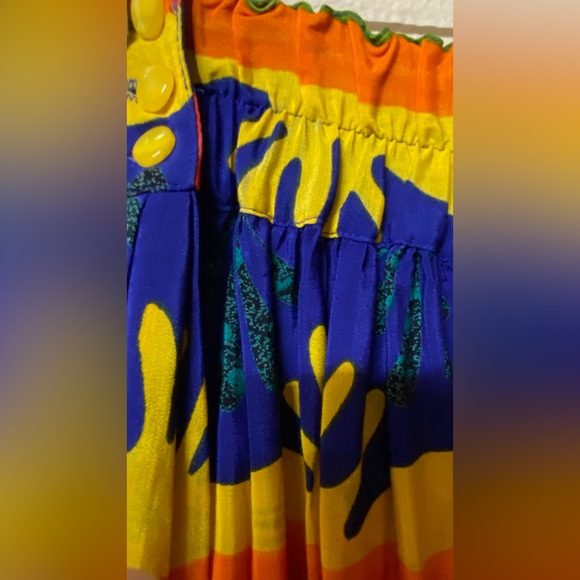 Dorothy Schoelen (Platinum Petites) Colorful A-Line Skirt with Bold Patterns! - Picture 4 of 11